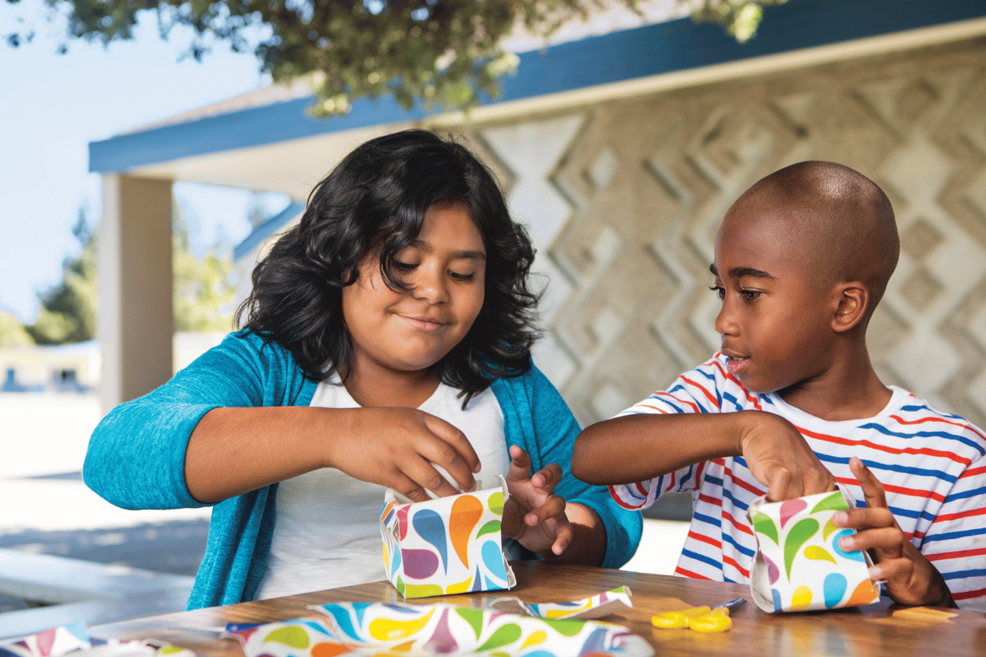 Kids building steam projects at the South Mountain YMCA