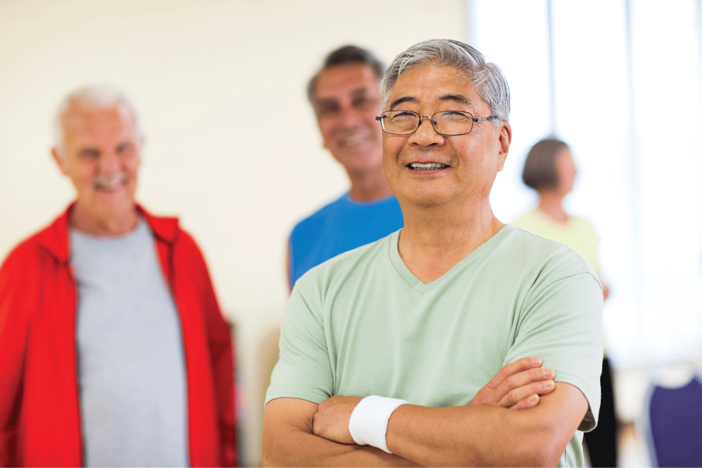 Older gentlemen working out